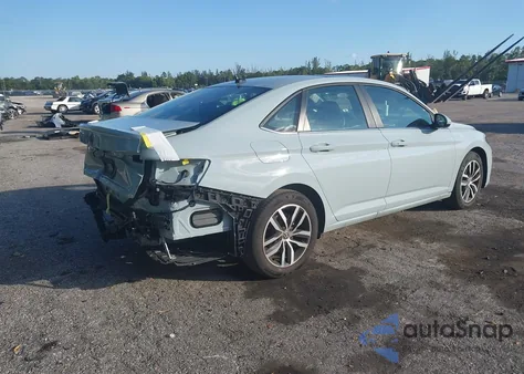2025 Volkswagen Jetta 1.5T Se from USA, damaged, VIN 3VW7X7BU9SM072850